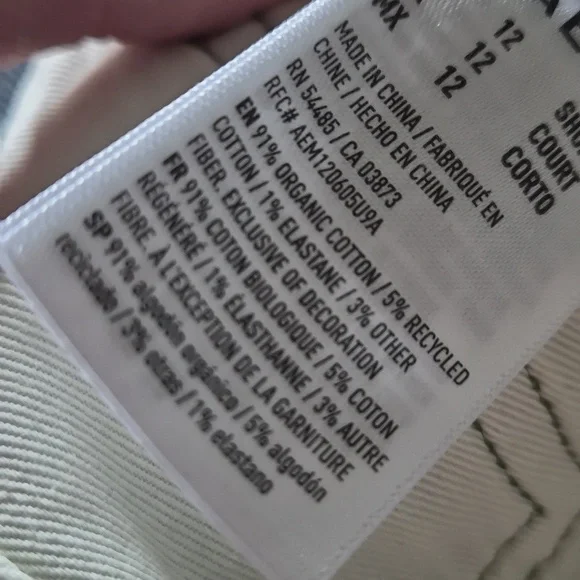 Stylish Light Blue Distressed Women mom Jeans - Picture 10 of 10